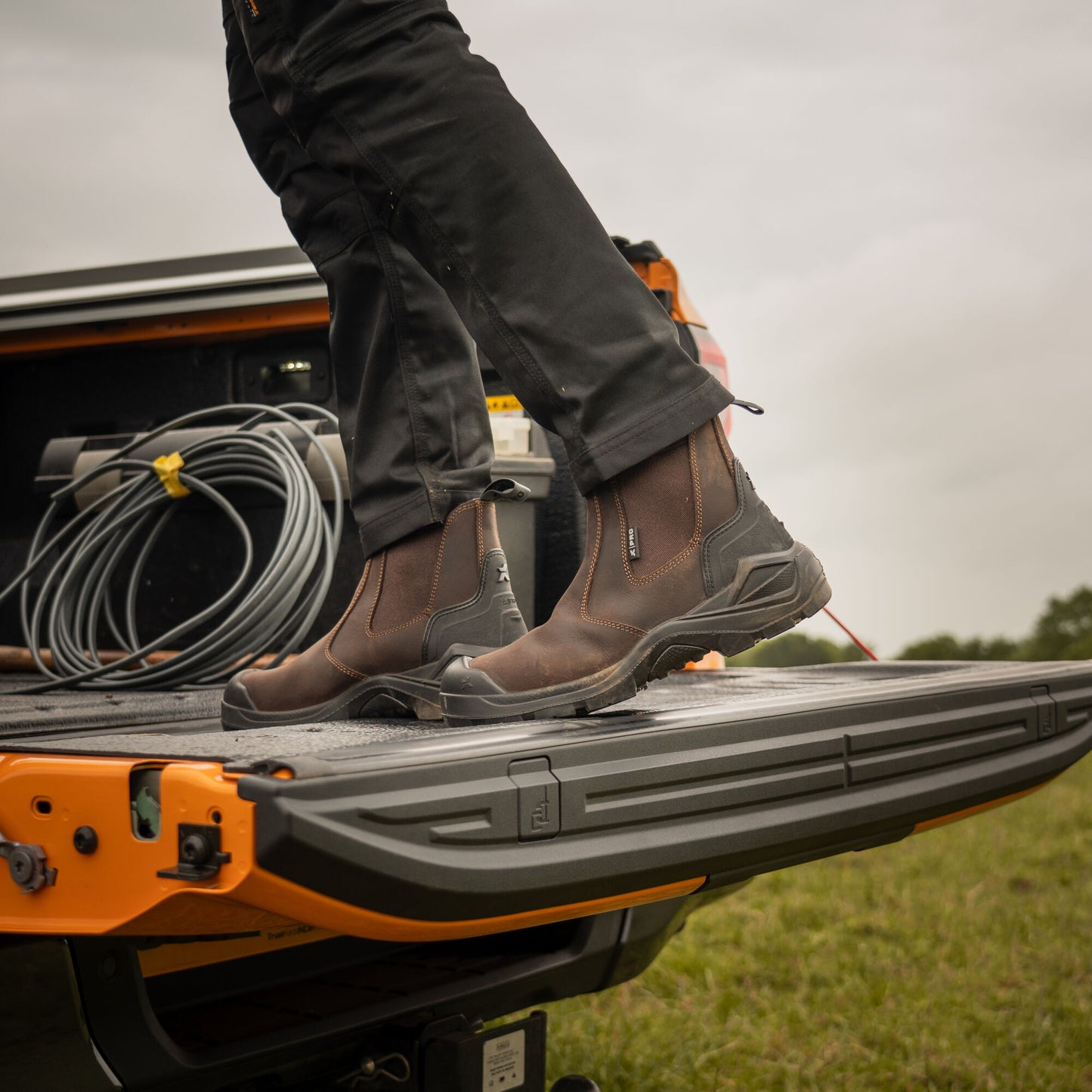 Xpert Pro Hutton S3L Safety Dealer Boot In Brown