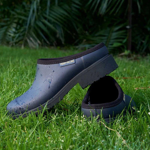 Merry People Billie Clog in Midnight Blue
