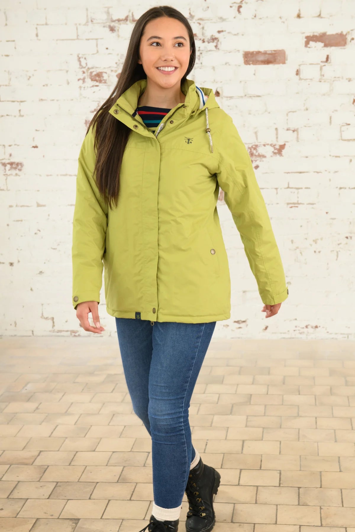 Lighthouse Eva Coat in Apple