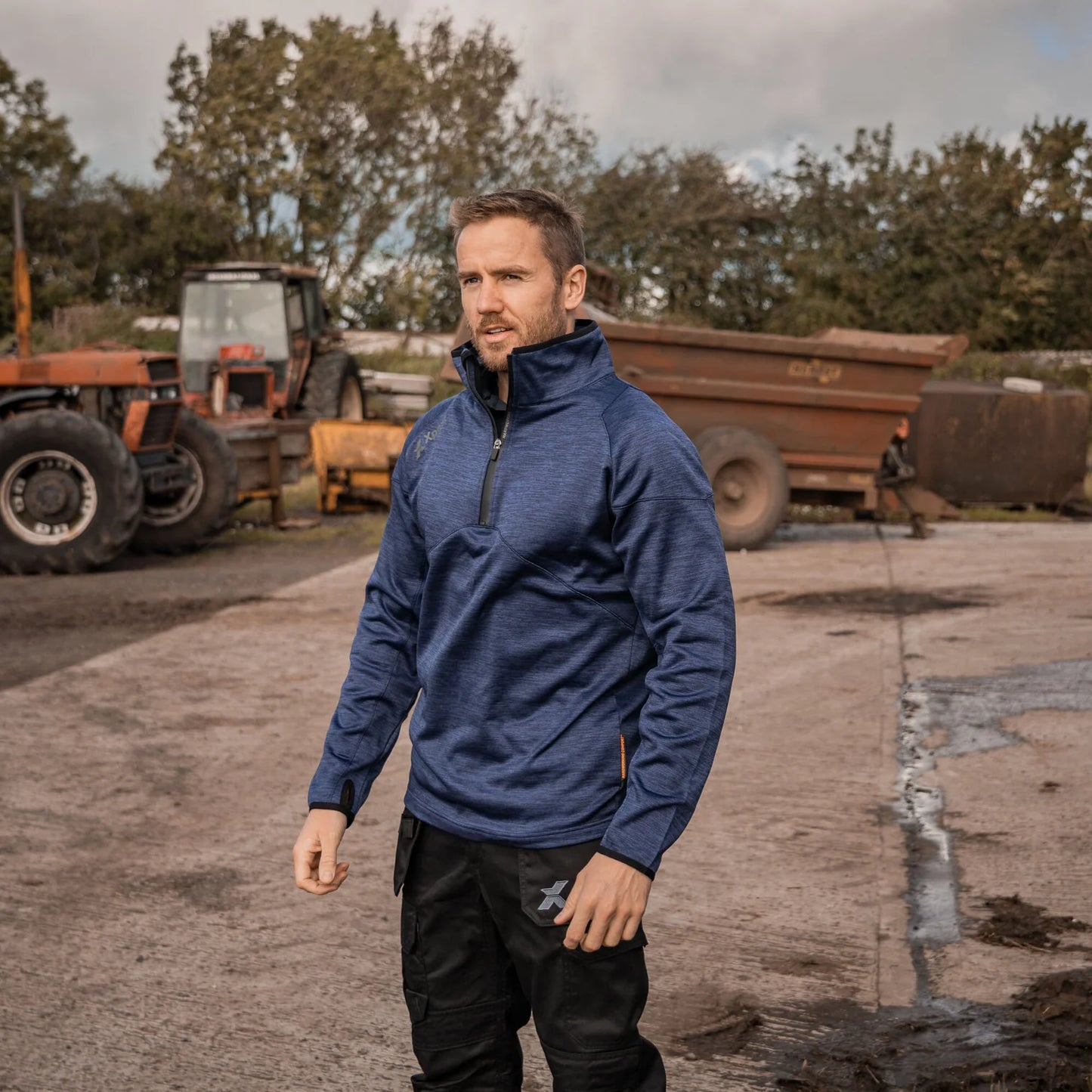 Xpert Pro Half Zip Tech Fleece in Navy