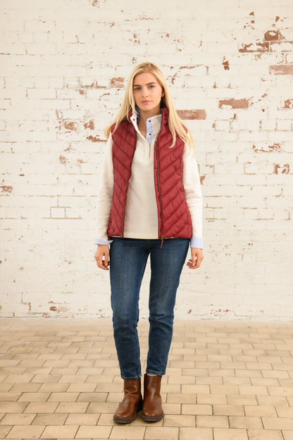 Lighthouse Laurel Gilet in Maroon