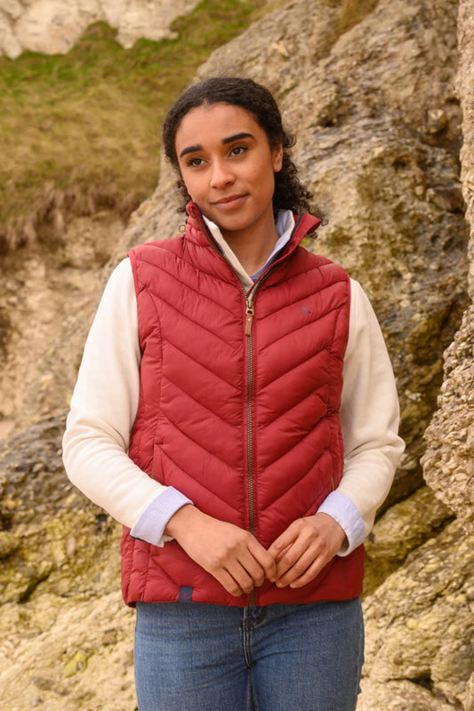 Lighthouse Laurel Gilet in Maroon
