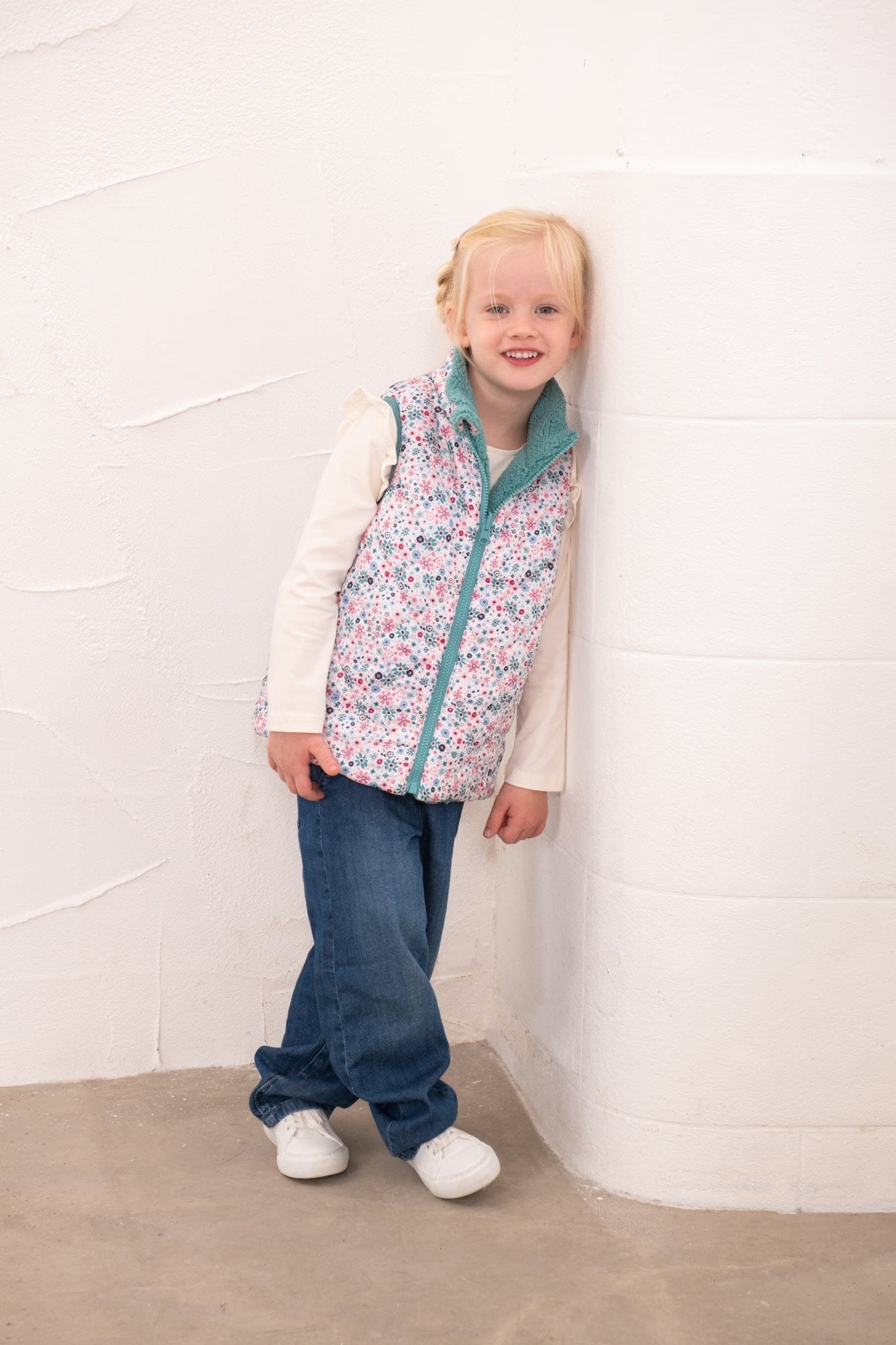 Lighthouse Amber Reversible Gilet - Teal Floral