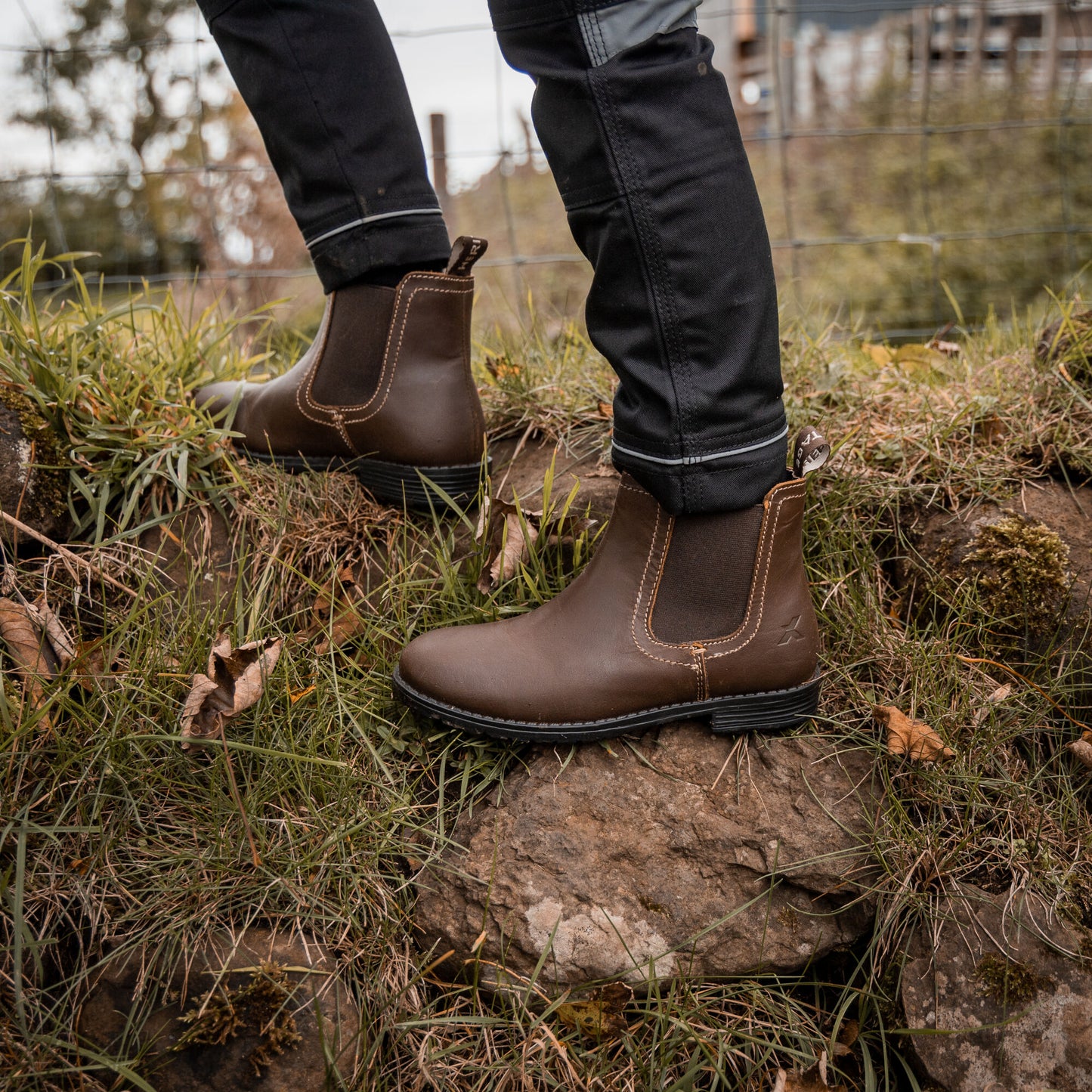 Xpert Herritage Farrier Junior Chelsea Boot in Rustic Brown