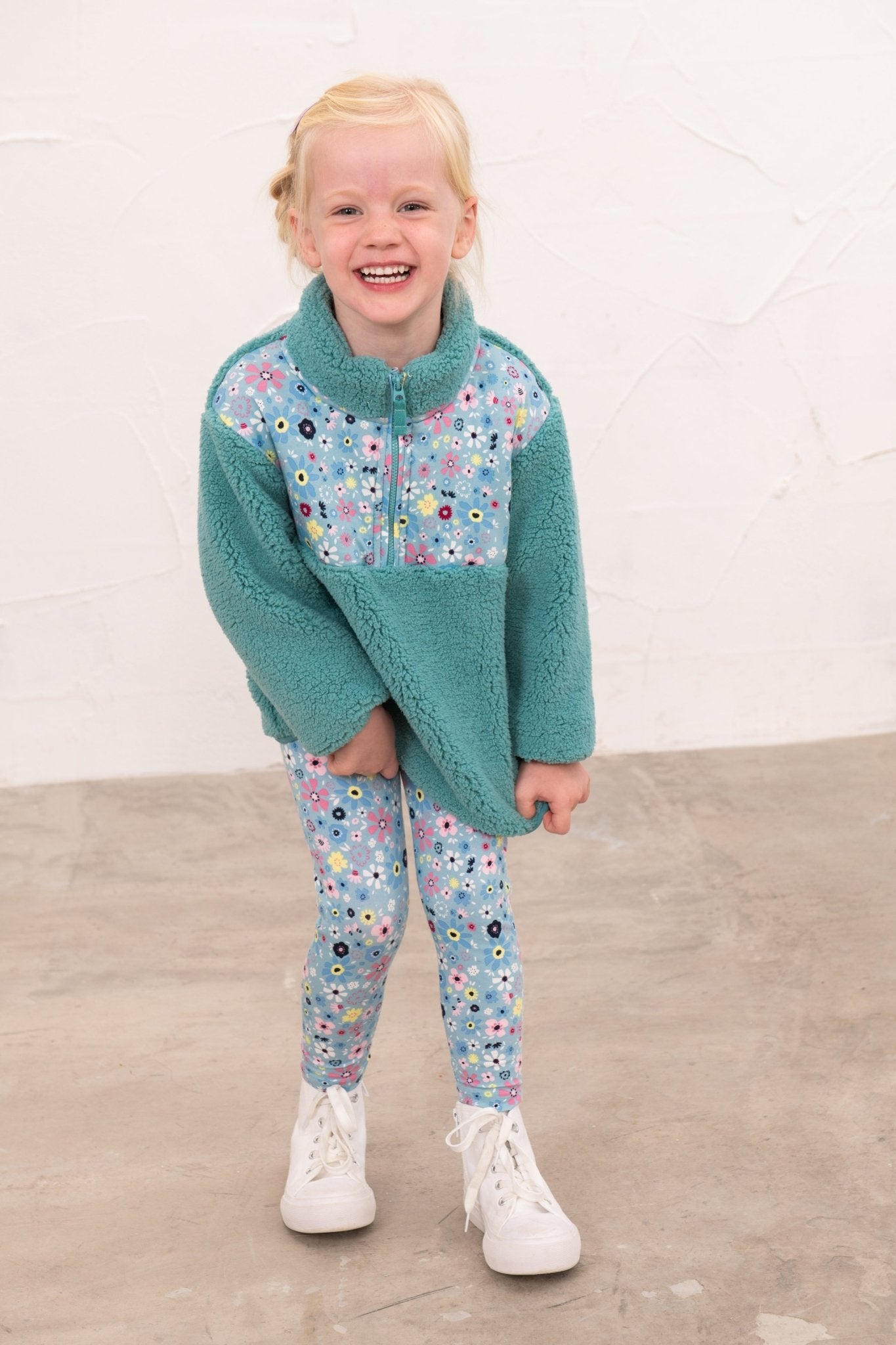 Lighthouse Cassie Fleece - Teal Floral