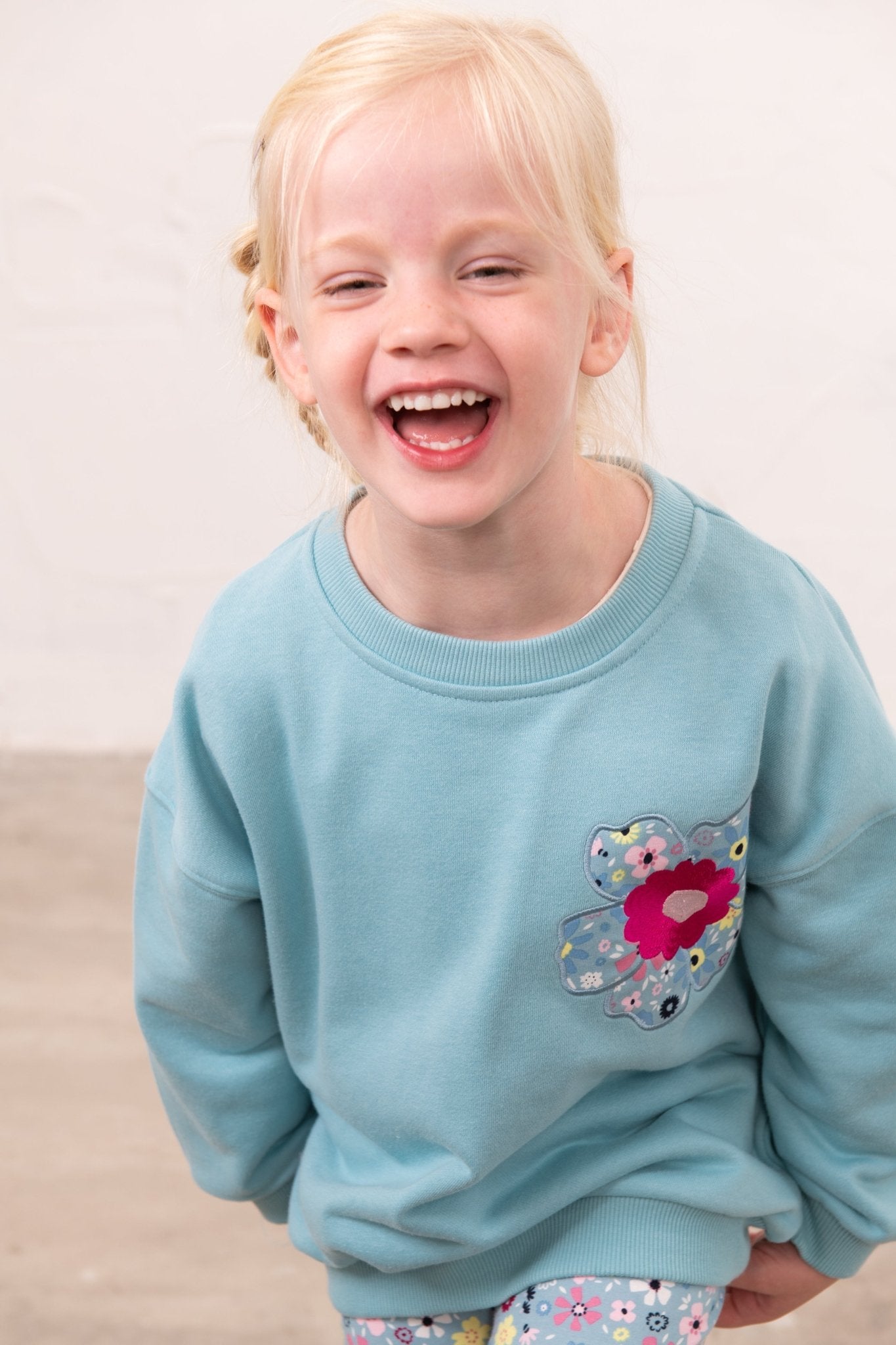Lighthouse Flora Sweatshirt - Pastel Teal