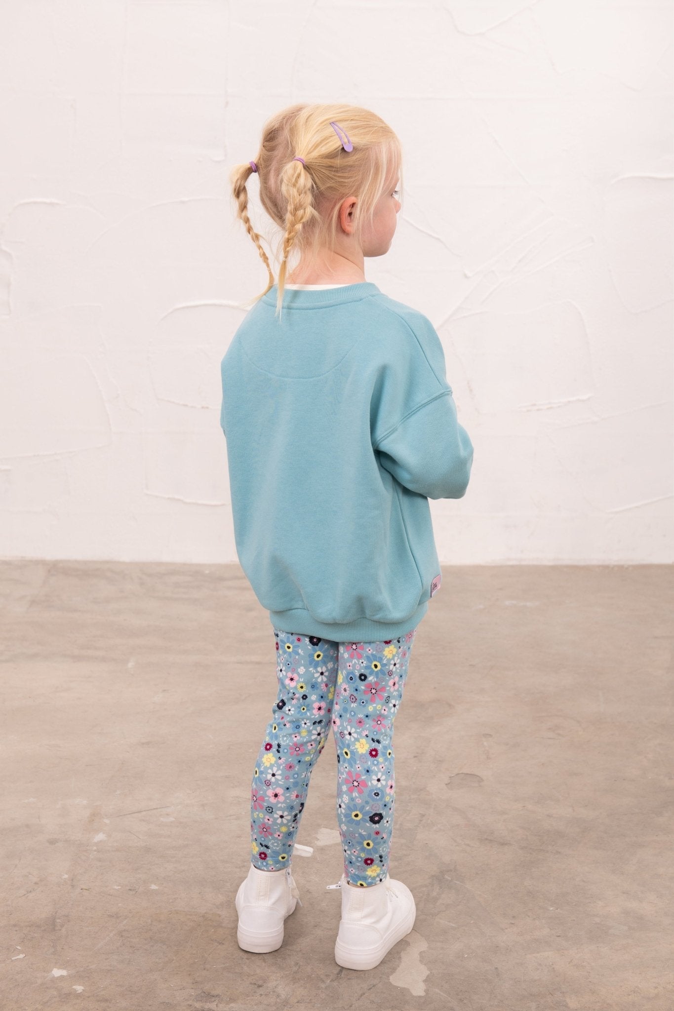 Lighthouse Flora Sweatshirt - Pastel Teal