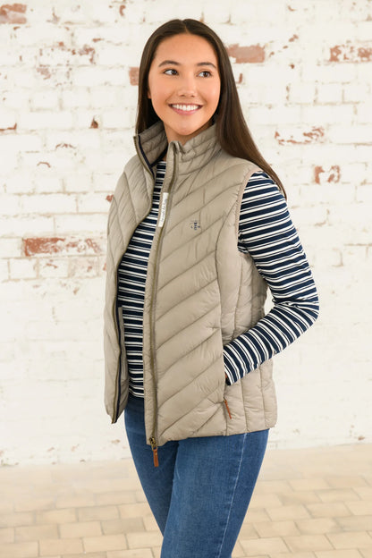 Lighthouse Laurel Gilet in Mocha