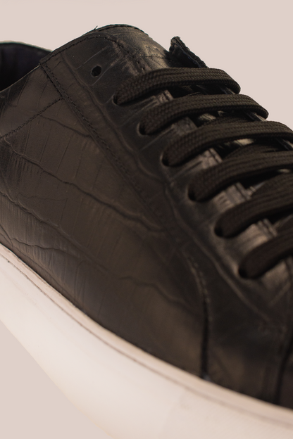 The P22 Smart Sneaker, part of the all-new Cavani X Best collaboration. With its unique sole pattern and smooth design, you're sure to look your best in the P22 Smart Sneaker. TV personality, famous for his appearances on 'Ex on the Beach', 'Celebrity Big Brother' and so much more. @ www.millscountrystore.com