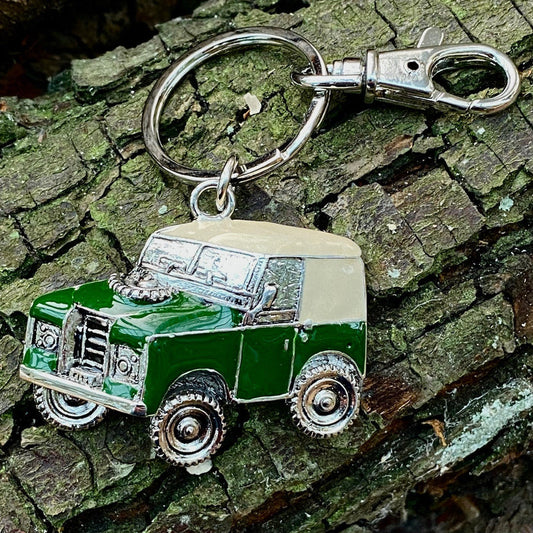 Green Vintage 4x4 Jeep - Key Ring