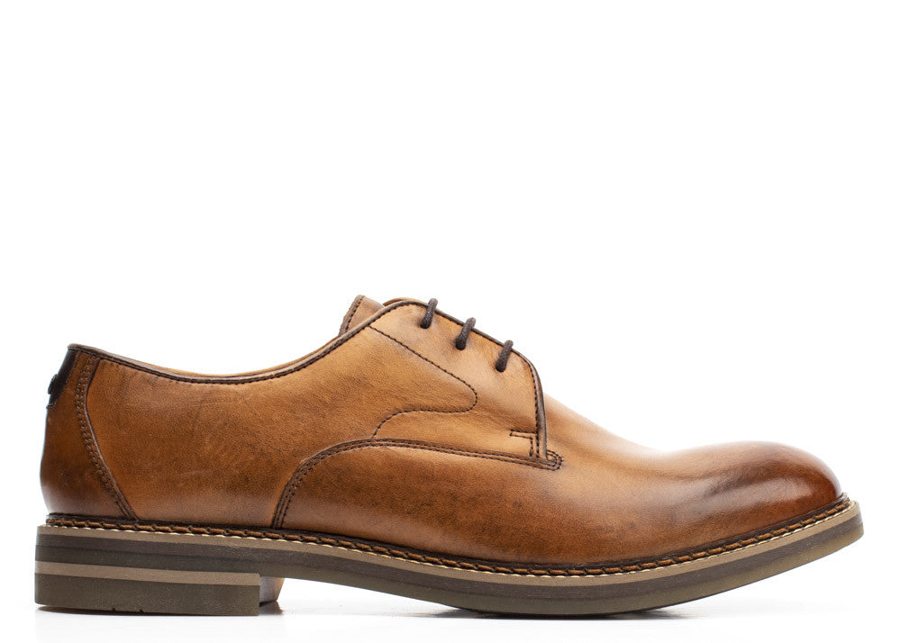 Base London Wayne in Burnished Tan Stylish Shoe